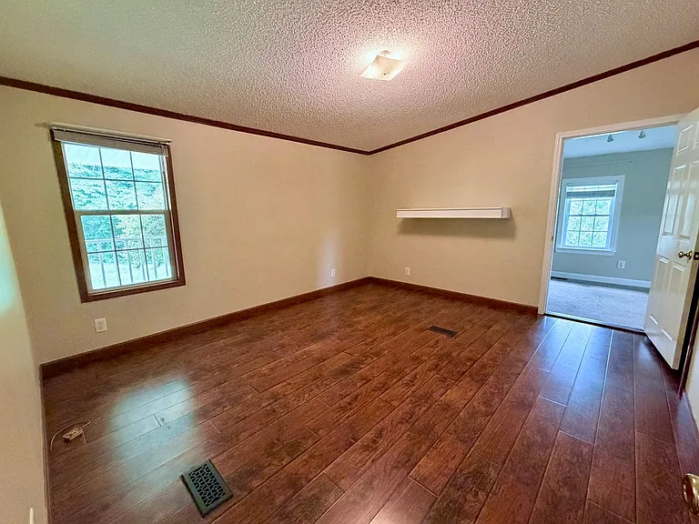 3081 Highway 81 S — Photo 20