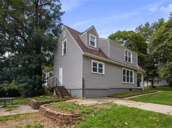 641 NE 43rd Ter, Kansas City, MO 64116