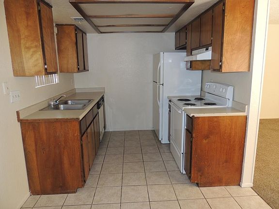 5th image of 3641 Wendell Ave