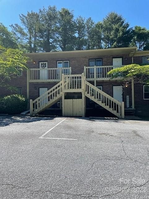 1st image of 380 Corbly Dr APT 4