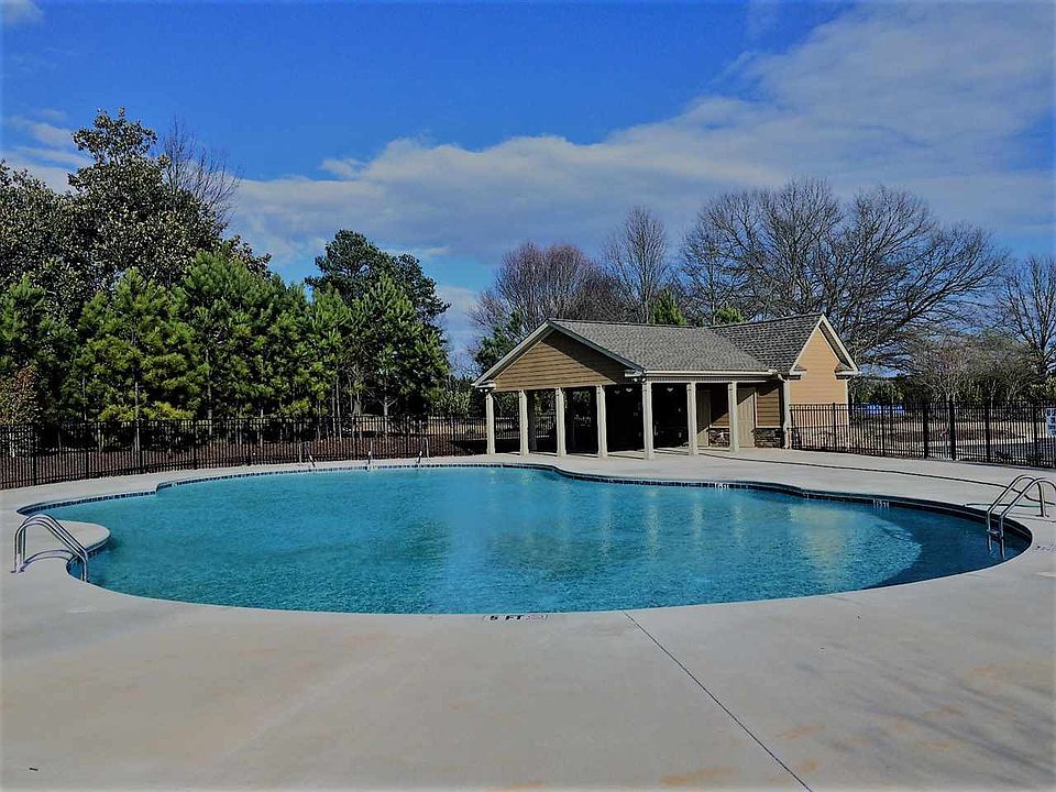 2nd image of 142 Northwild Ln