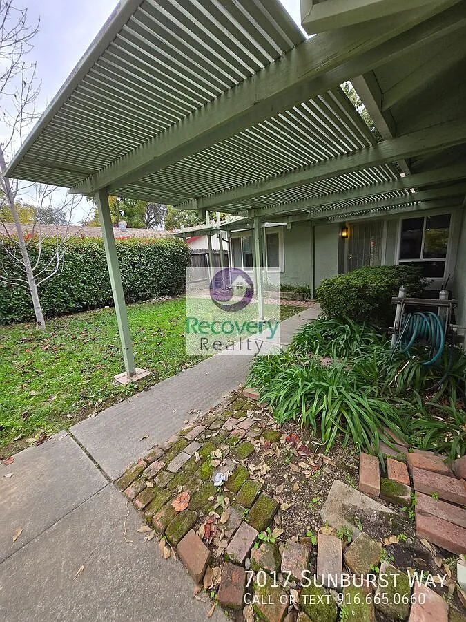 7017 Sunburst Way photo 1