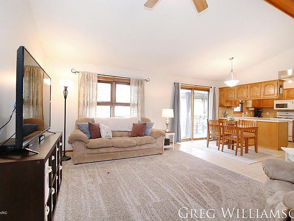 5th image of 5045 Pillar Creek Ave SE