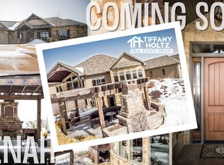 3025 Lennon Ln, Neenah, WI 54956