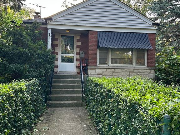 2nd image of 7030 N Ionia Ave
