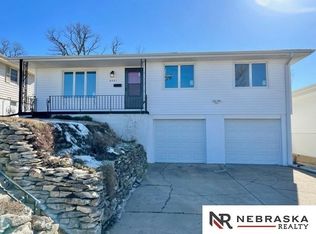 4521 Bancroft St, Omaha, NE 68106