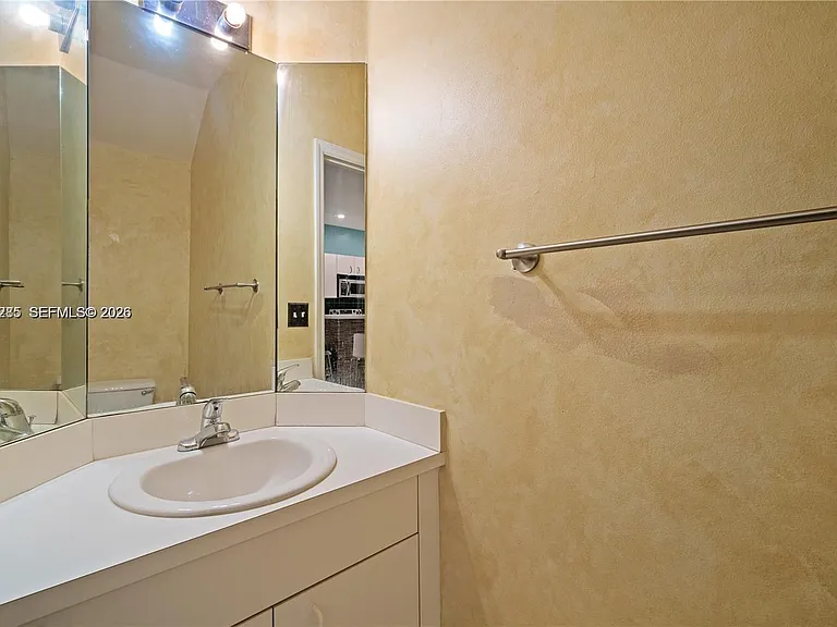 12111 SW 5th Ct — Photo 11