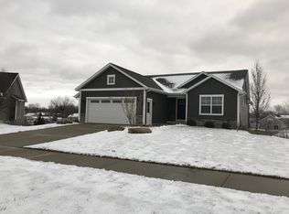 6522 Bradenwood Dr, Hudsonville, MI 49426