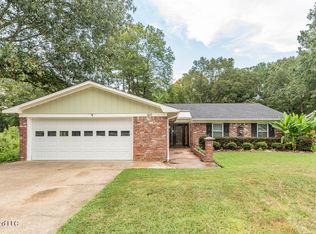 1617 Tanglewood Dr, Clinton, MS 39056