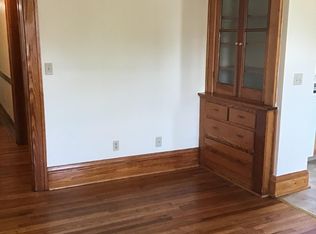 710 N 5th St APT 6, Springfield, IL 62702