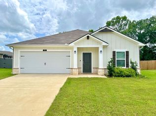 202 S Rainbow Dr, Whitehouse, TX 75791