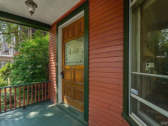 3rd image of 490 Norwood Ave
