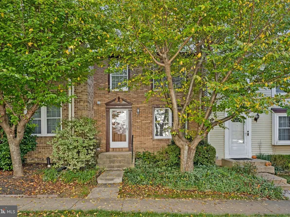 7937 Tyson Oaks Cir, Vienna, VA 22182