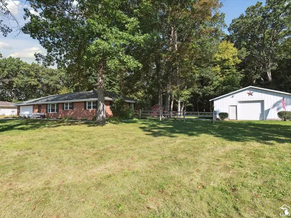 15006 Ida West Rd, Petersburg, MI 49270