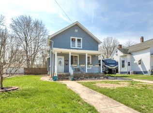 910 W Macarthur Ave, Bloomington, IL