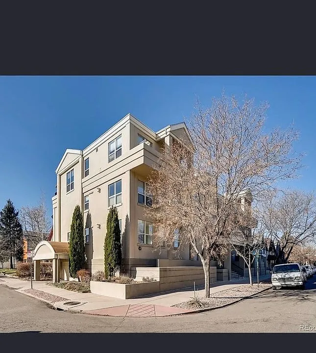 424 E 1st Ave #1C