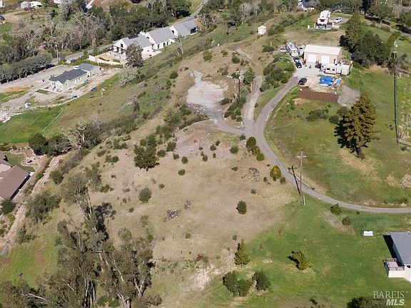 4th image of 5379 Wilshire Drive
