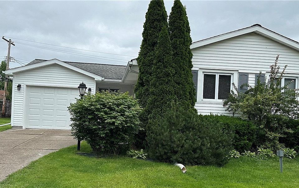 1st image of 83 Saint Amelia Dr