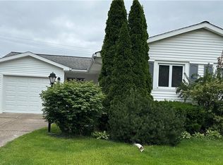 83 Saint Amelia Dr, Tonawanda, NY 14150