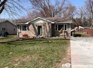 411 4th St NW UNIT 2, Mitchellville, IA 50169