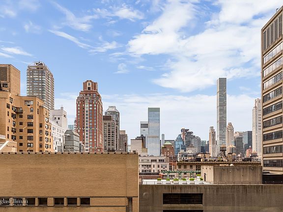 3rd image of 150 E 69th St APT 11L