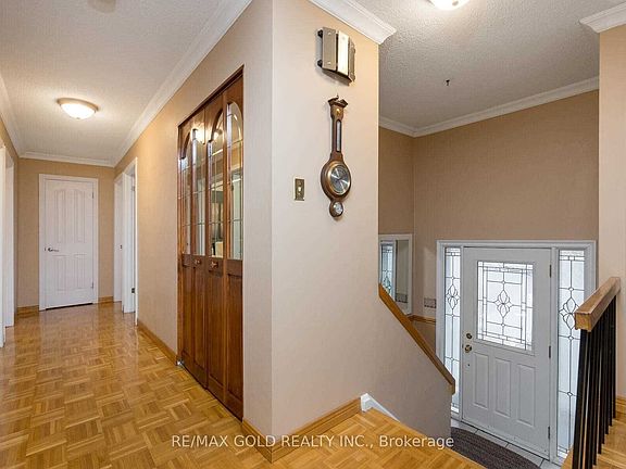 5th image of 32 Glenforest Rd