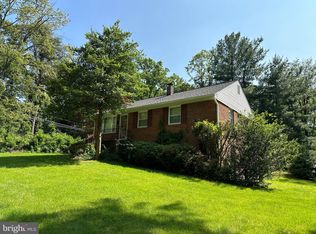 10323 Sager Ave, Fairfax, VA