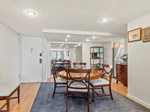 118-18 Union Tnpk image 3 of 15