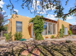 909 Rio Vista St, Santa Fe, NM 87501