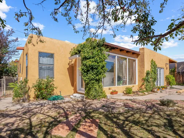 909 Rio Vista St, Santa Fe, NM 87501