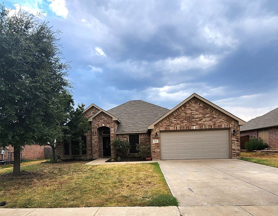 1st image of 2222 Taylor Dr