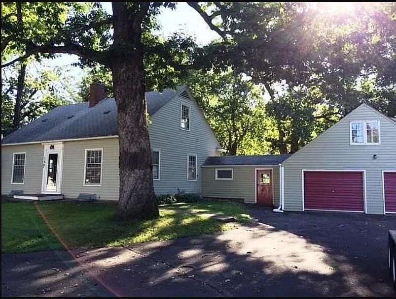 1st image of 120 McDonald Dr