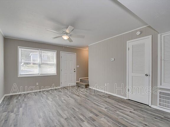4th image of 2511 Cascade Dr #6B