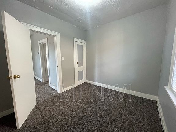 5th image of 3910 Catalpa St