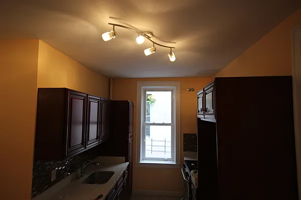 Rented by Nooklyn NYC LLC | media 27