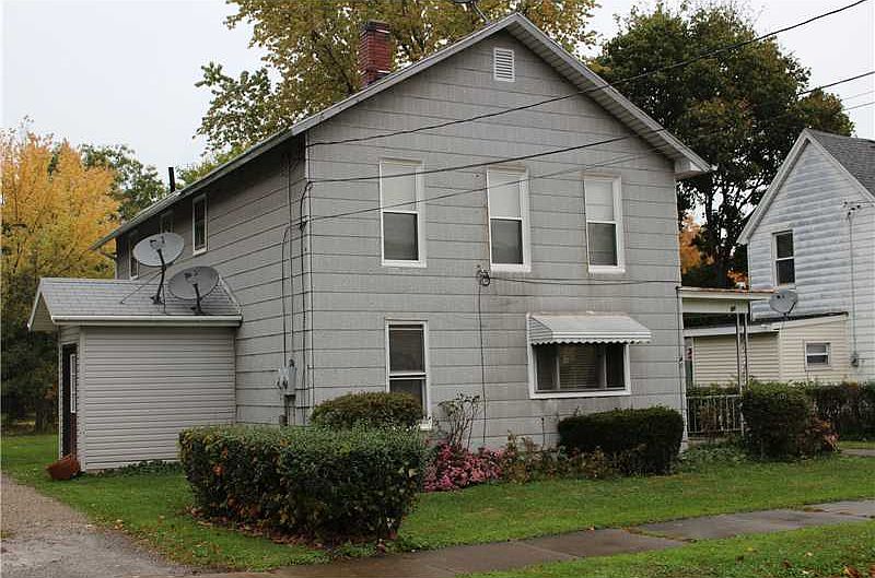 2nd image of 30 Lincoln St
