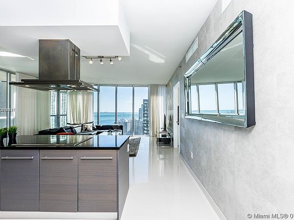 4th image of 485 Brickell Ave APT 2710