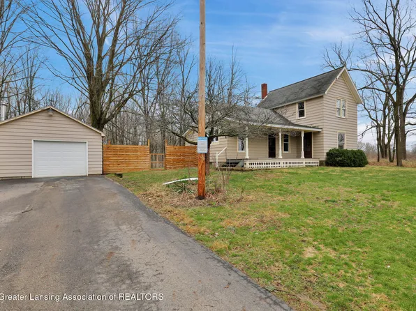 8885 E Jones Rd, Bellevue, MI 49021