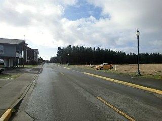 5th image of 400 Ocean Beach Blvd N