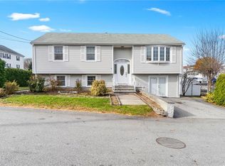 11 Dundee St, Fall River, MA 02721