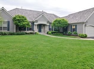 6315 Longwood Rd, Libertyville, IL 60048