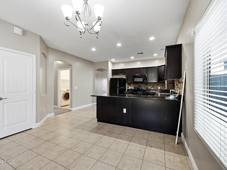 1759 W Paisley Dr — Photo 15