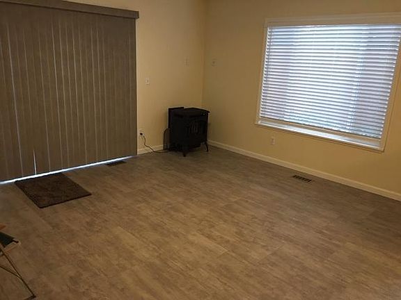Gas stove/living room