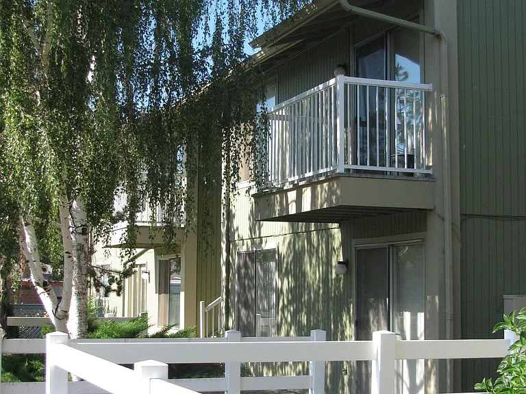 1328 Summers Ln #2 — Photo 14