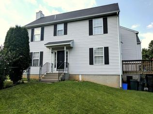 953 Ramblewood Ln, Freemansburg, PA 18017