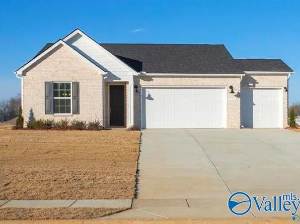 157 Jude Ln, Hazel Green, AL 35750