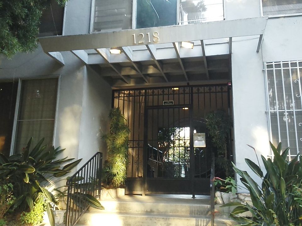1st image of 1218 N Laurel Ave
