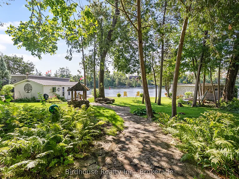 99 Riverside Dr — Photo 11