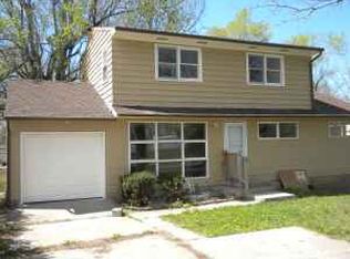 10906 Blue Ridge Blvd, Kansas City, MO 64134