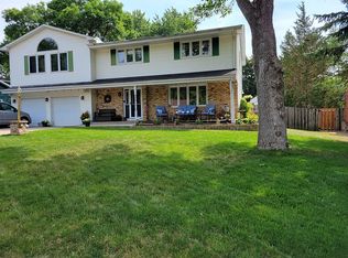 227 17th Ave SW, New Brighton, MN 55112